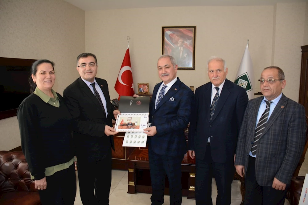 Ptt Başmüdürlüğü?nden Osmaniye Belediyesi?ne Özel Pul