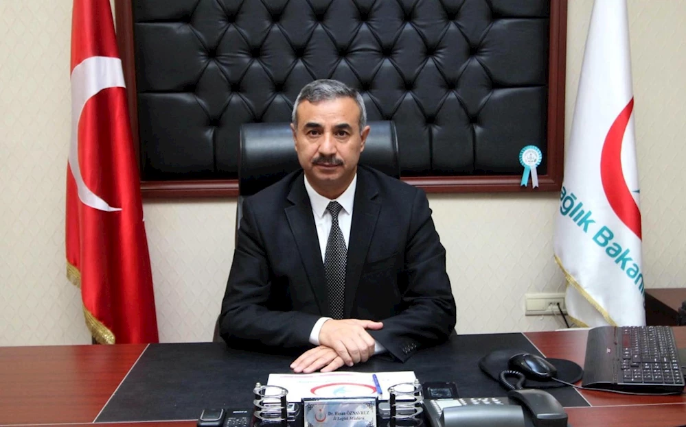 `HIV Virüsü, dokunmak ve tokalaşmakla bulaşmaz`