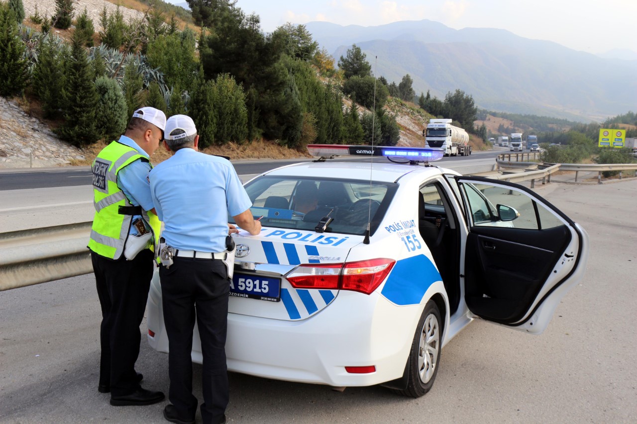 Osmaniye`de 213 araç sürücüsüne 39 bin 384 lira ceza